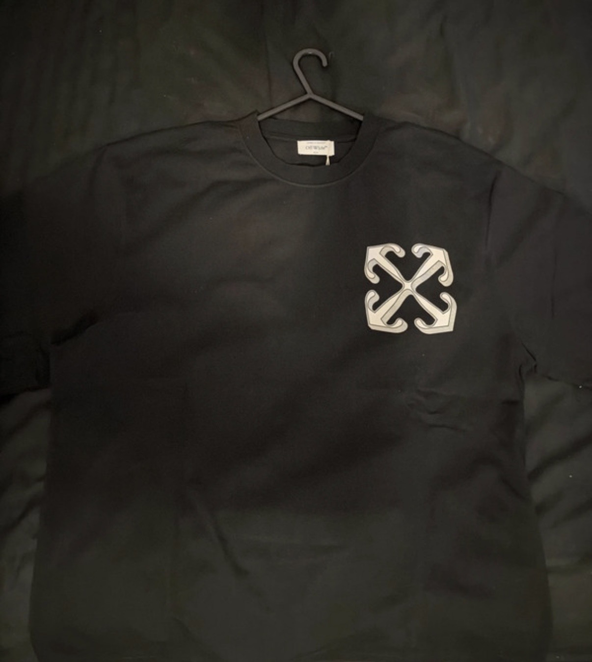 Off white t shirt