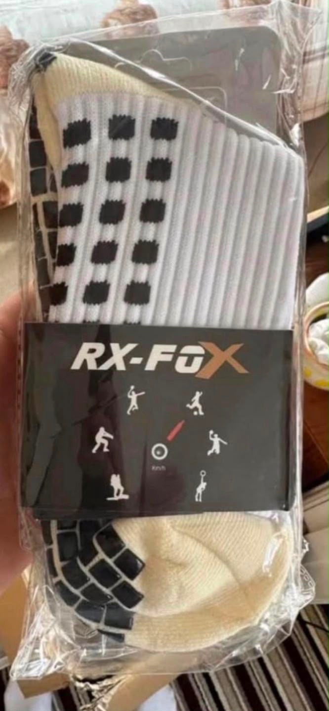 3 Pairs Anti Slip Sports Socks With Grip Adults Uk Size 7-11 New With Tags