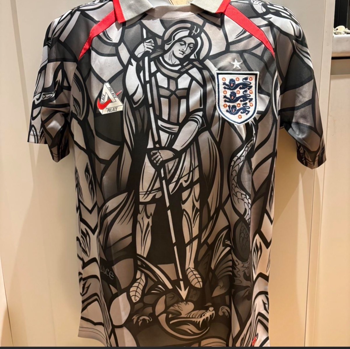 England Nike X Palace Shirt Adults Size Medium New with tags
