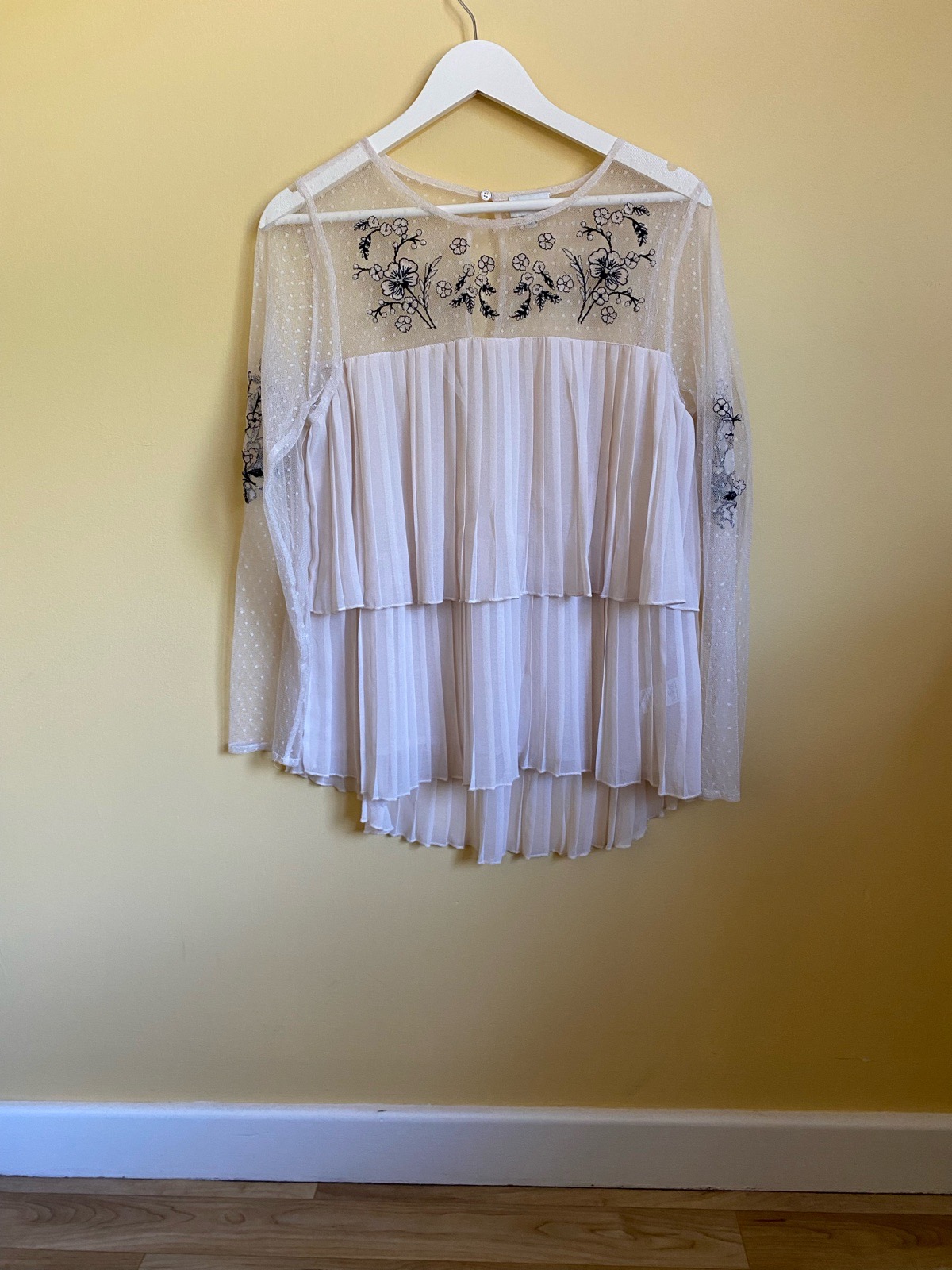 River Island Cream Embroidered Mesh Pleated Blouse - Size 14
