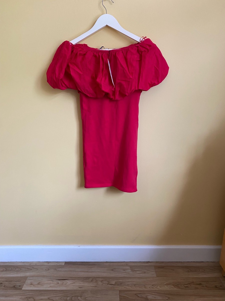 BNWT Zara Red Off-The-Shoulder Bardot Mini Dress (Size M)