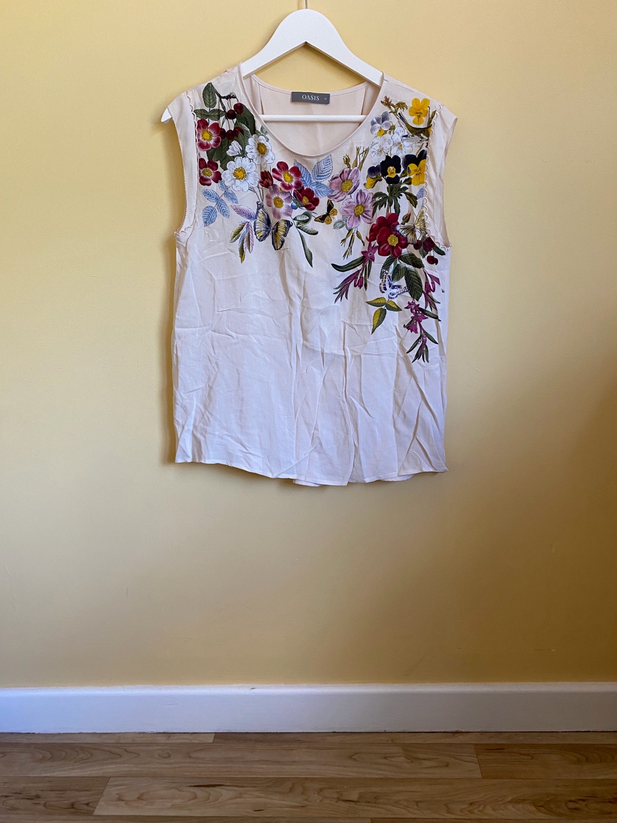 Oasis Cream Floral & Butterfly Print Sleeveless Top - Size 12
