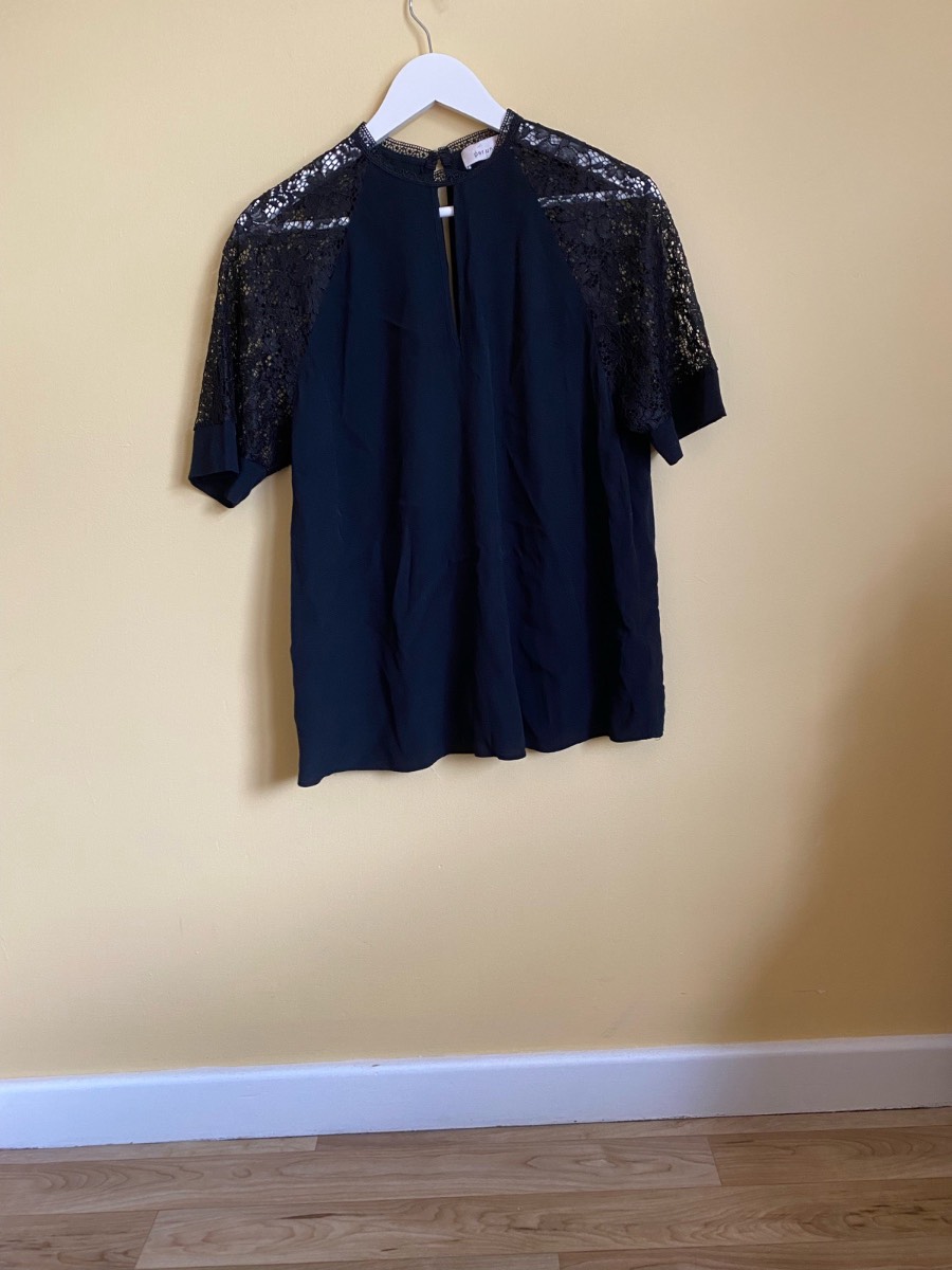 Per Una (M&S) Black Viscose & Lace Keyhole Blouse (Size UK 14)