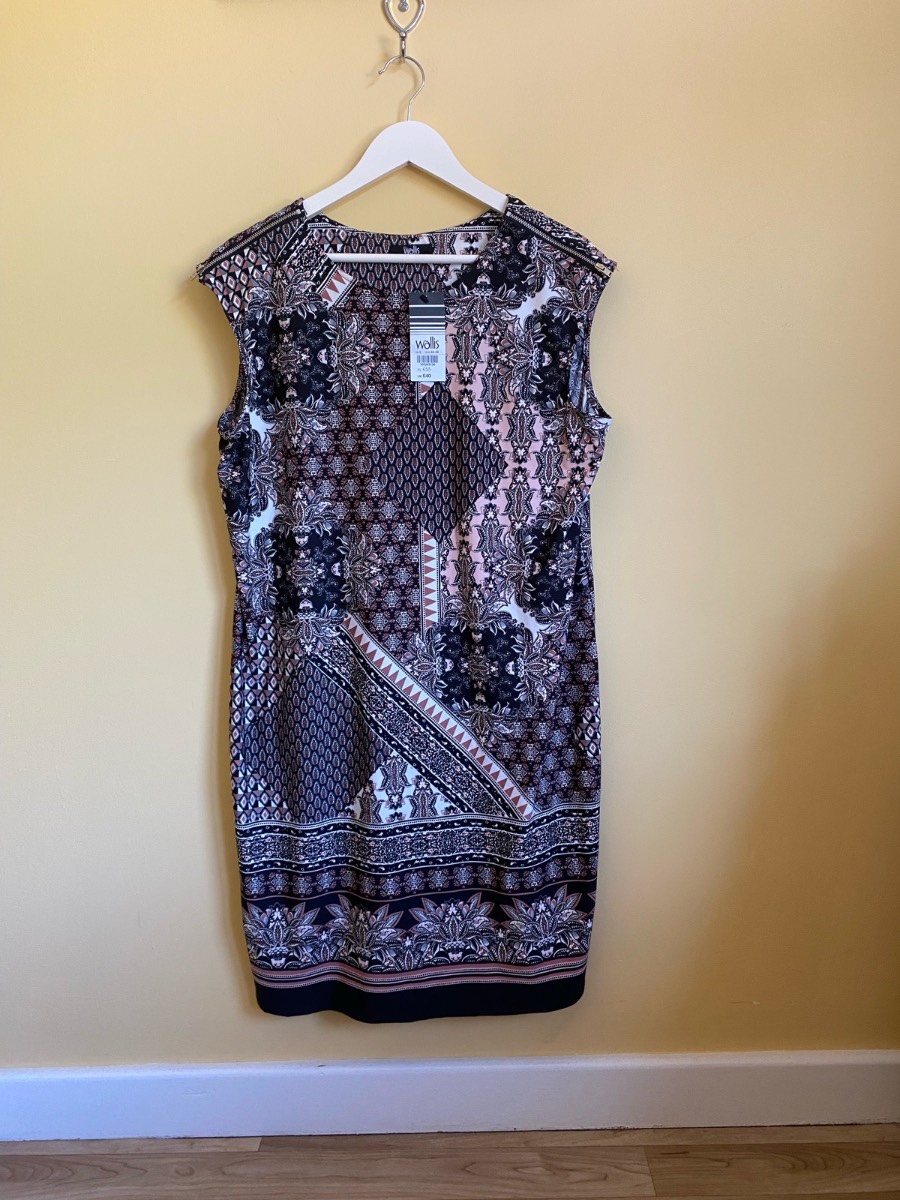 BNWT Wallis Paisley Aztec Pattern Shift Dress (Size L)