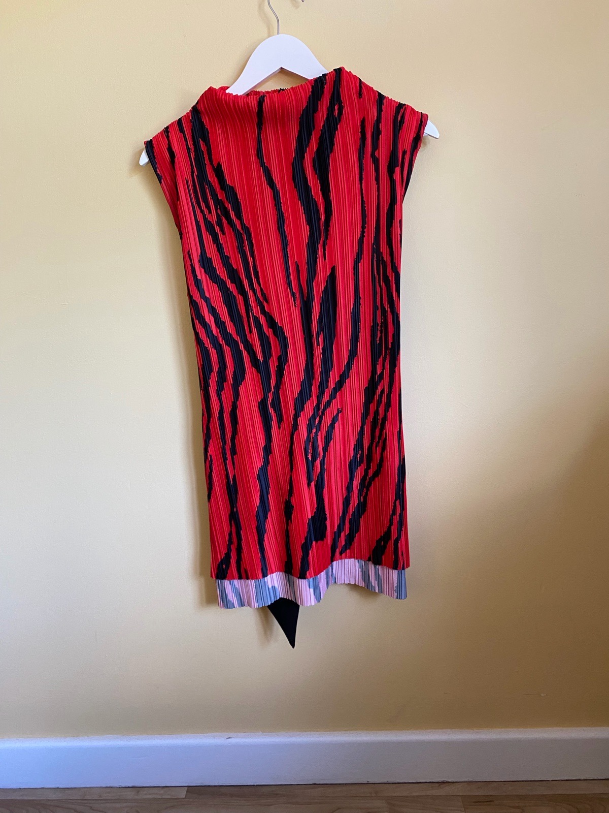 River Island Red & Black Zebra Print Pleated Top / Tunic - Size 14
