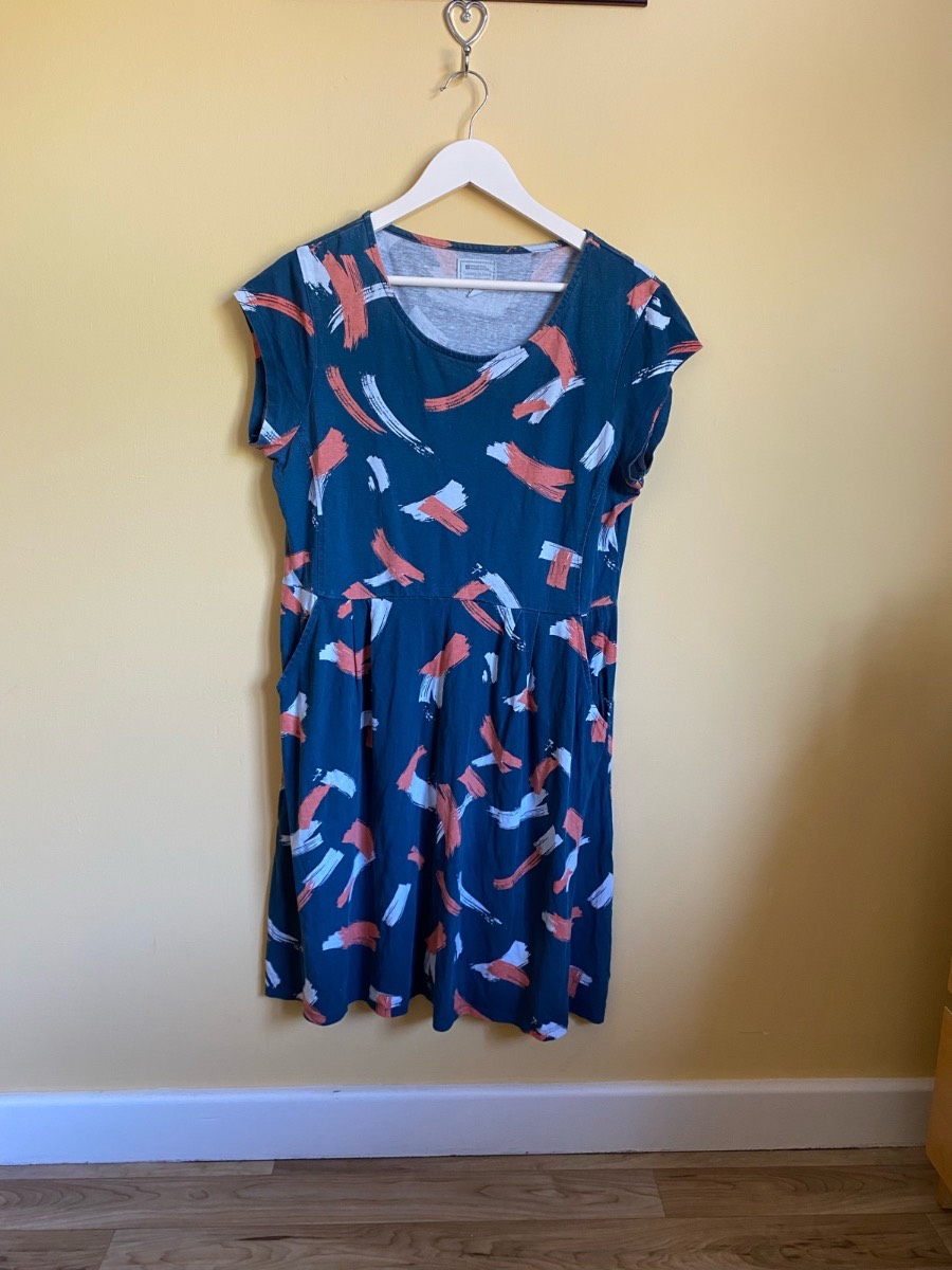 Mountain Warehouse 'Country to Coast' Printed Jersey Dress with Pockets (Size 16)