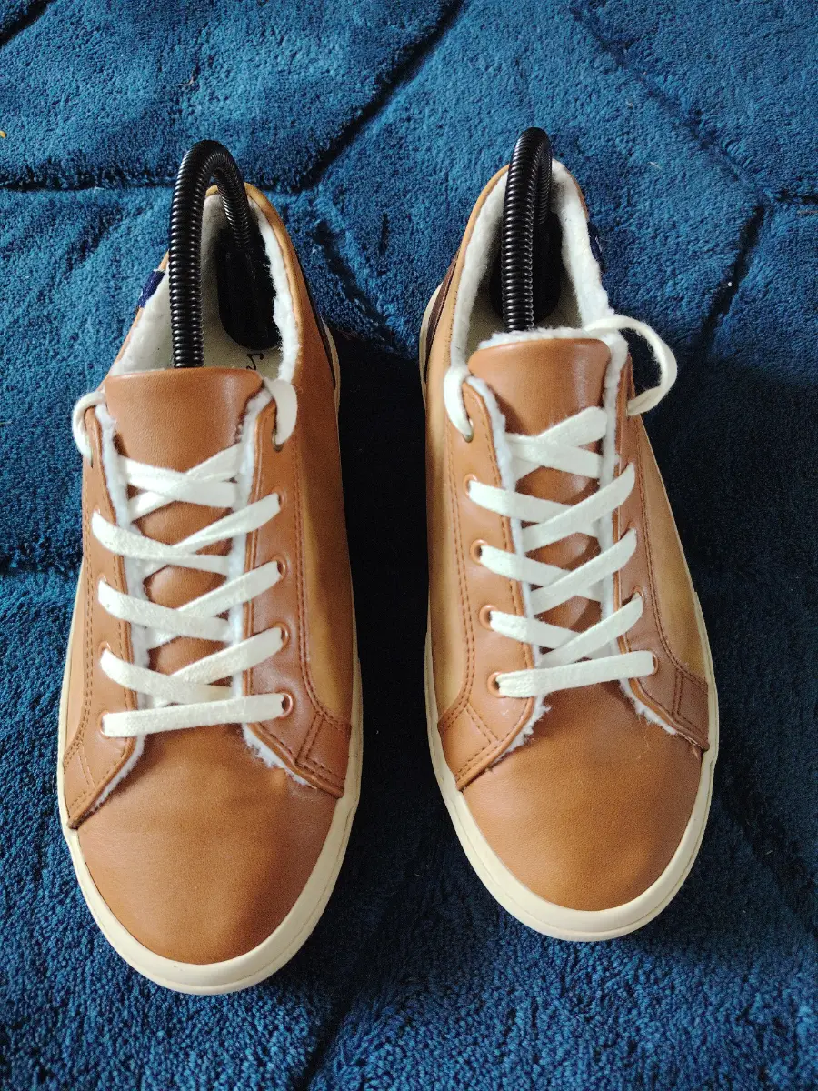 Ladies joules trainer pump winter coast colour and style size 6