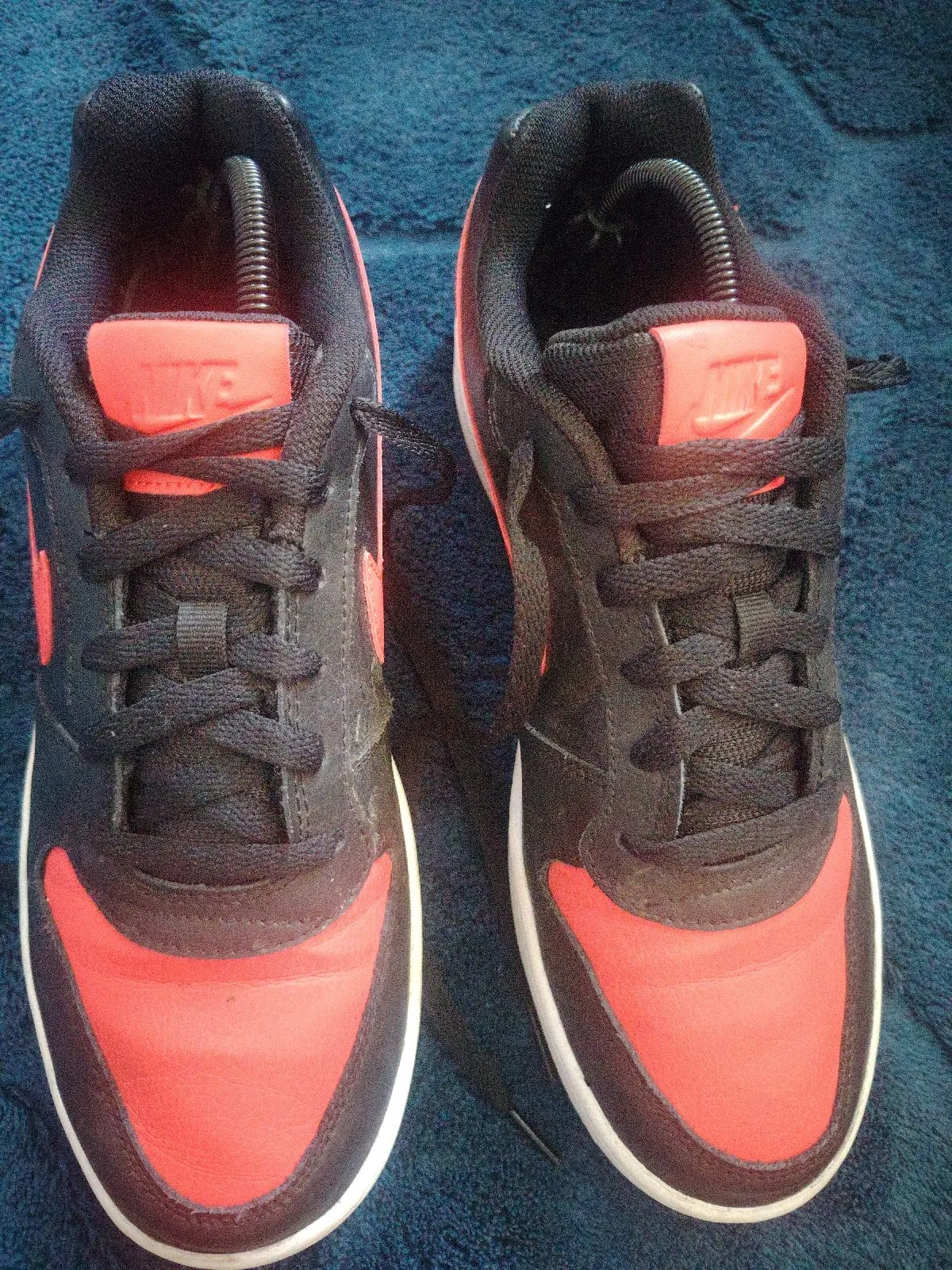 Nike Dunk Trainers size 9 red and black