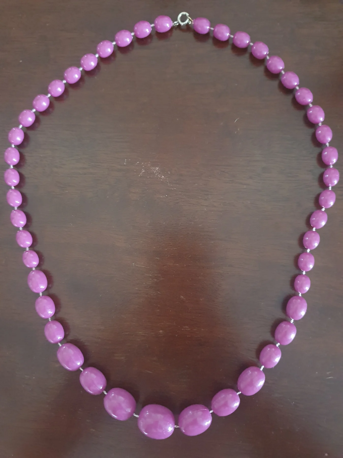 Vintage Lilac / Purple Graduated Oval Bead Necklace – 30 cm
