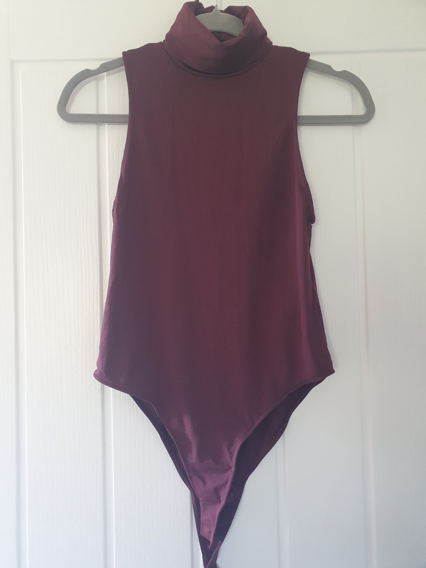 Zara Sleeveless Turtleneck Bodysuit – Burgundy – Size M