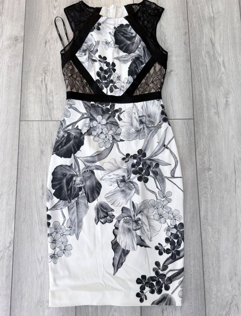 Karen Millen The Atelier Monochrome Floral Lace Panel Pencil Dress UK 10 Knee Length Designer