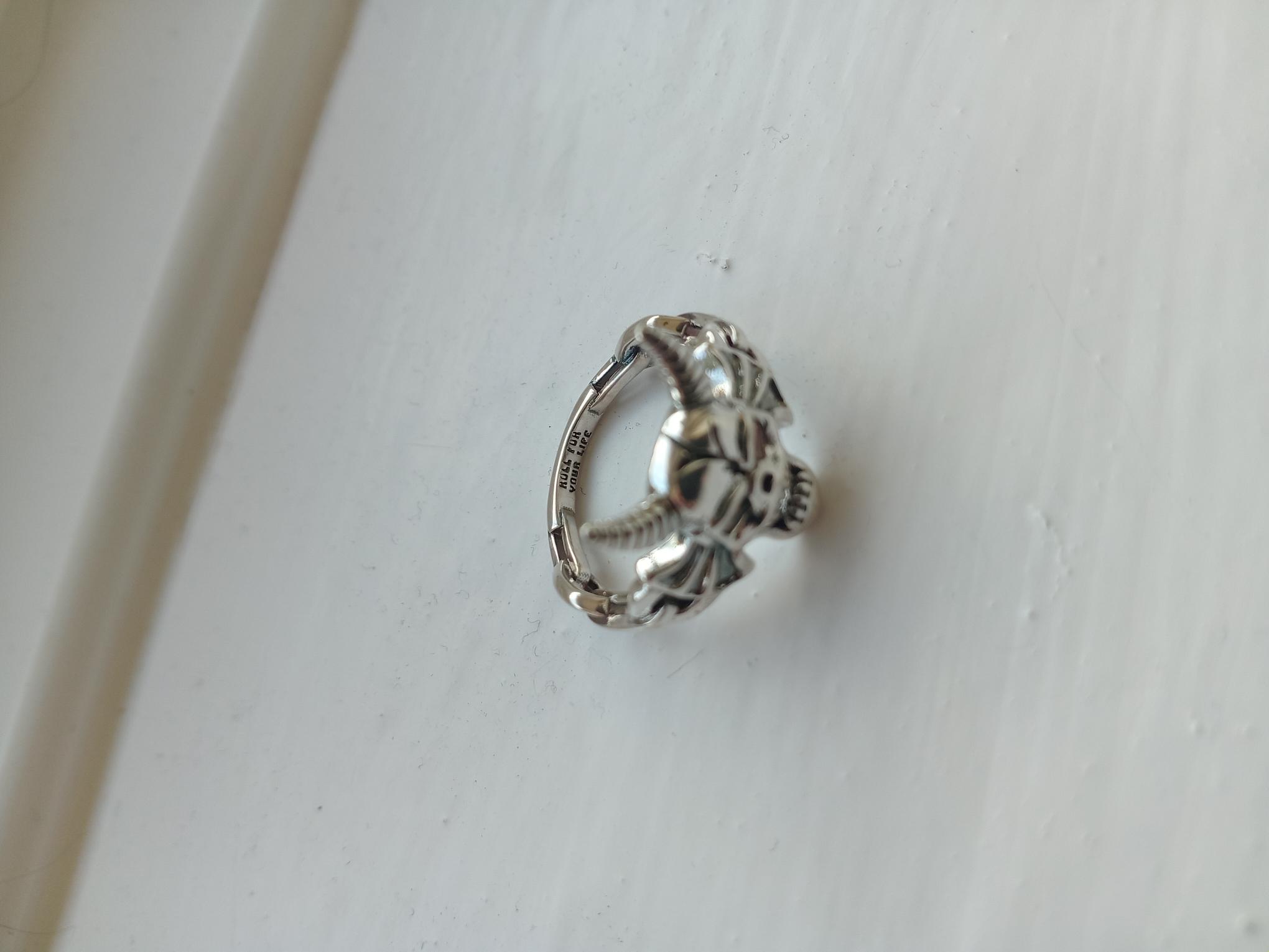 Pandora Eddie ring hellfire club
