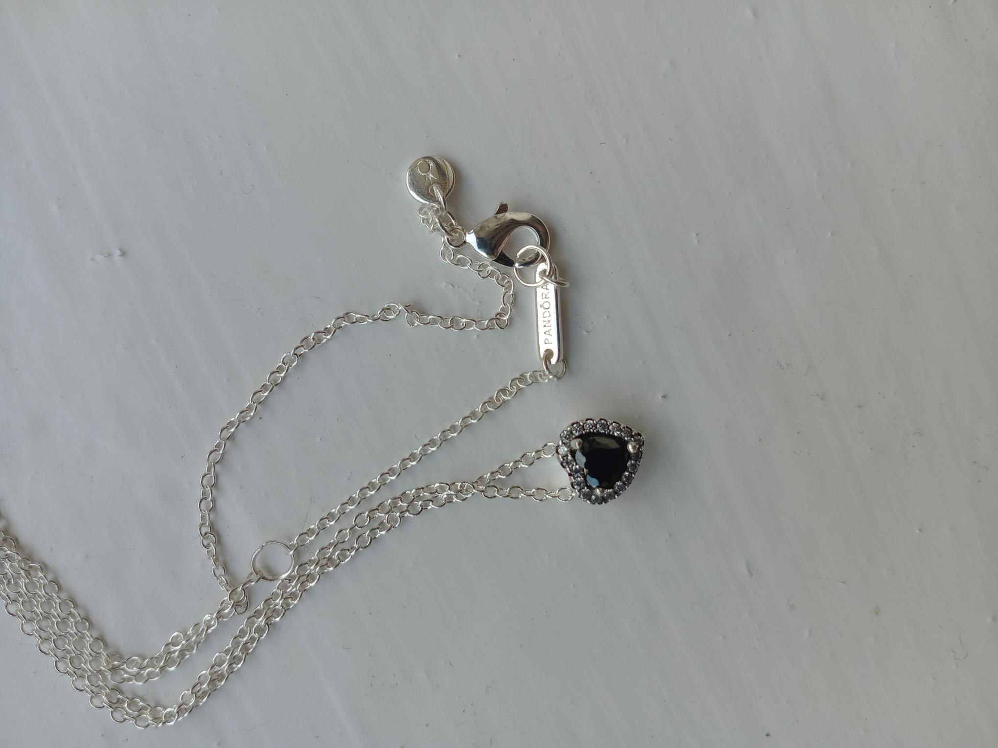 Pandora black heart chain necklace 🖤