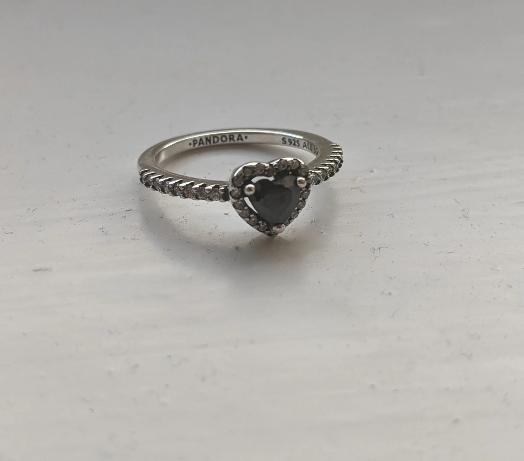 Pandora 🖤 black heart ring