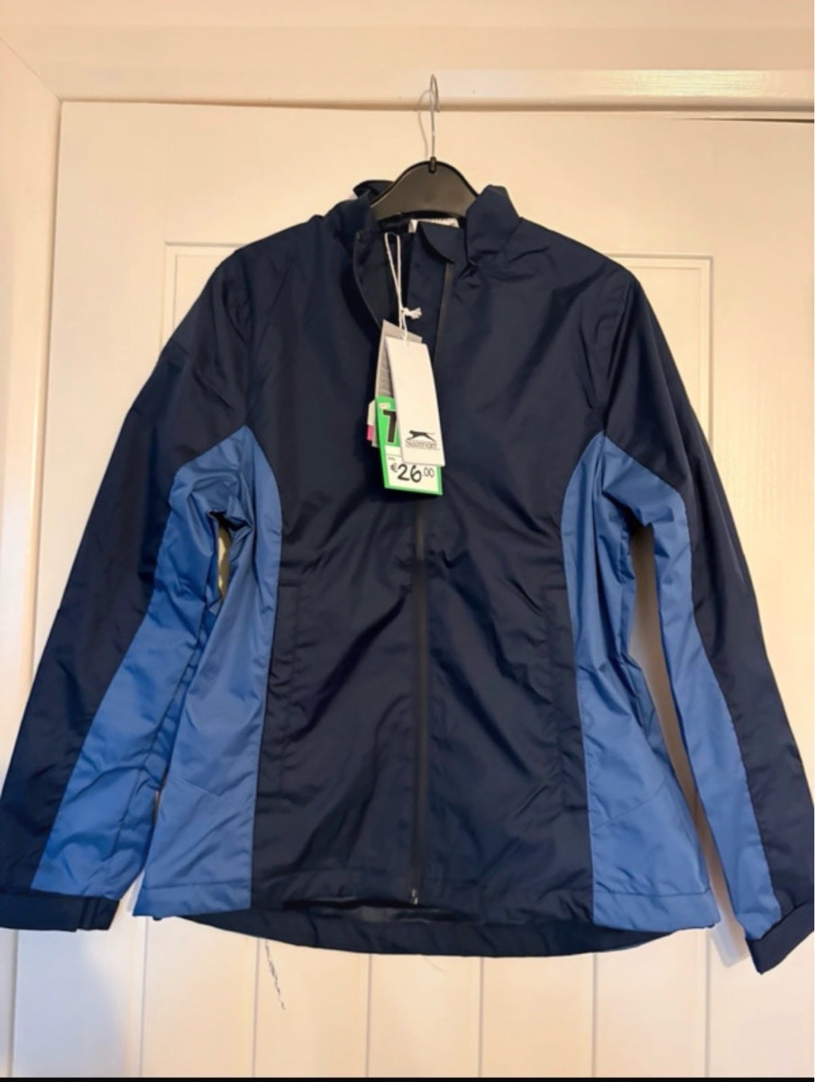 Women's water resistant jacket size 8