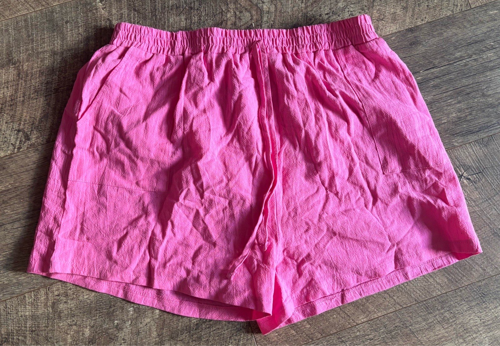 Ladies pink shorts - size XL