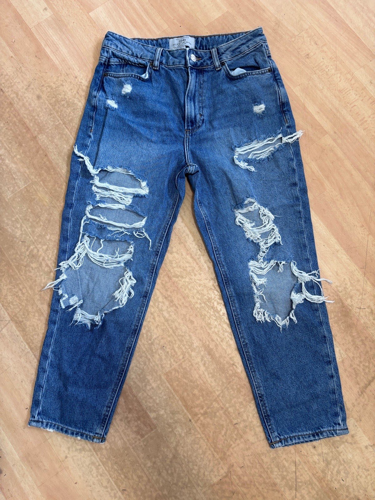 Ladies distressed jeans - slim fit - size 10