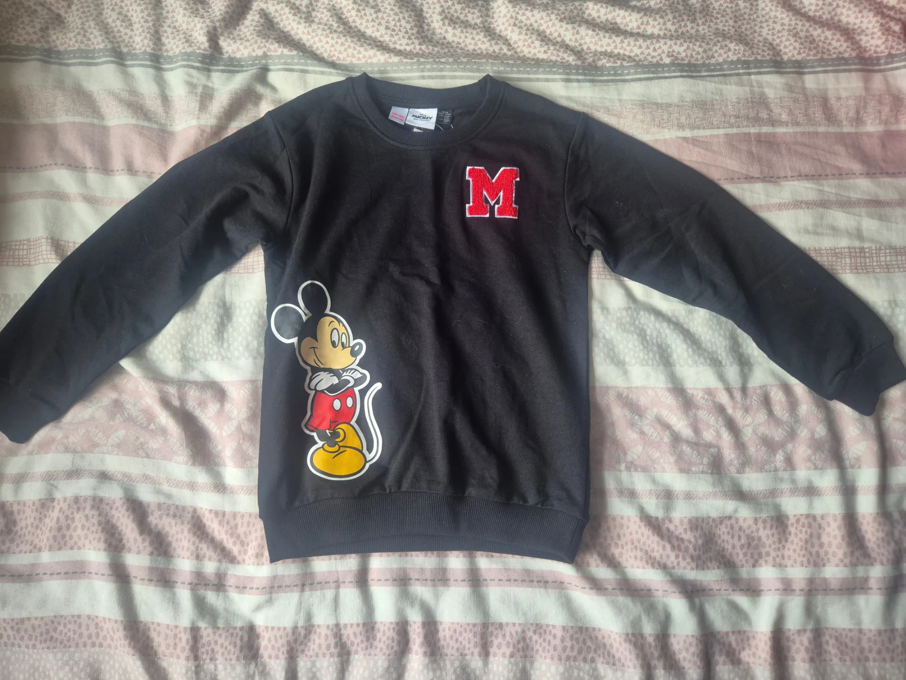 Unisex Kids Black Mickey Mouse Jumper, new with tags, age 6-8