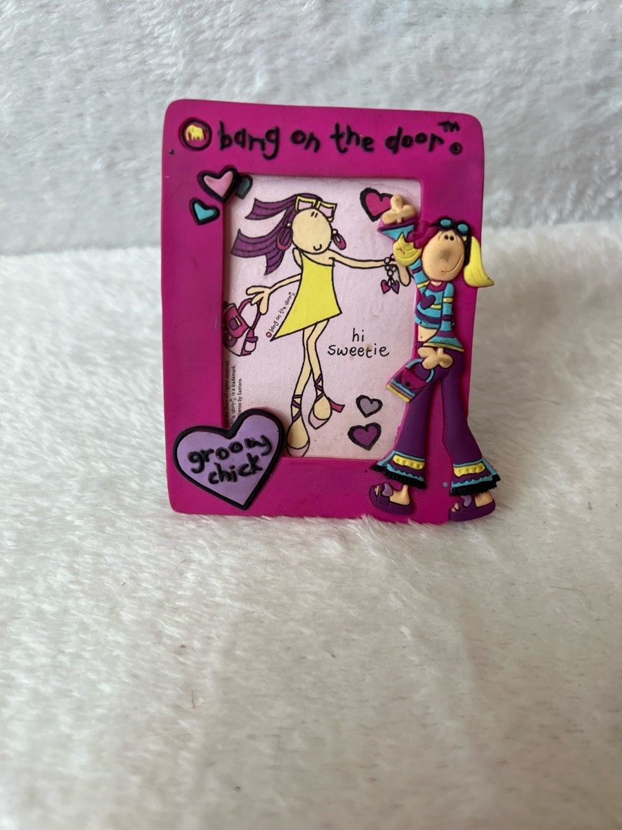 Cute miniature Y2K groovy chic photo frame bang on the door 2005 pink  Comes as pictured Good condit