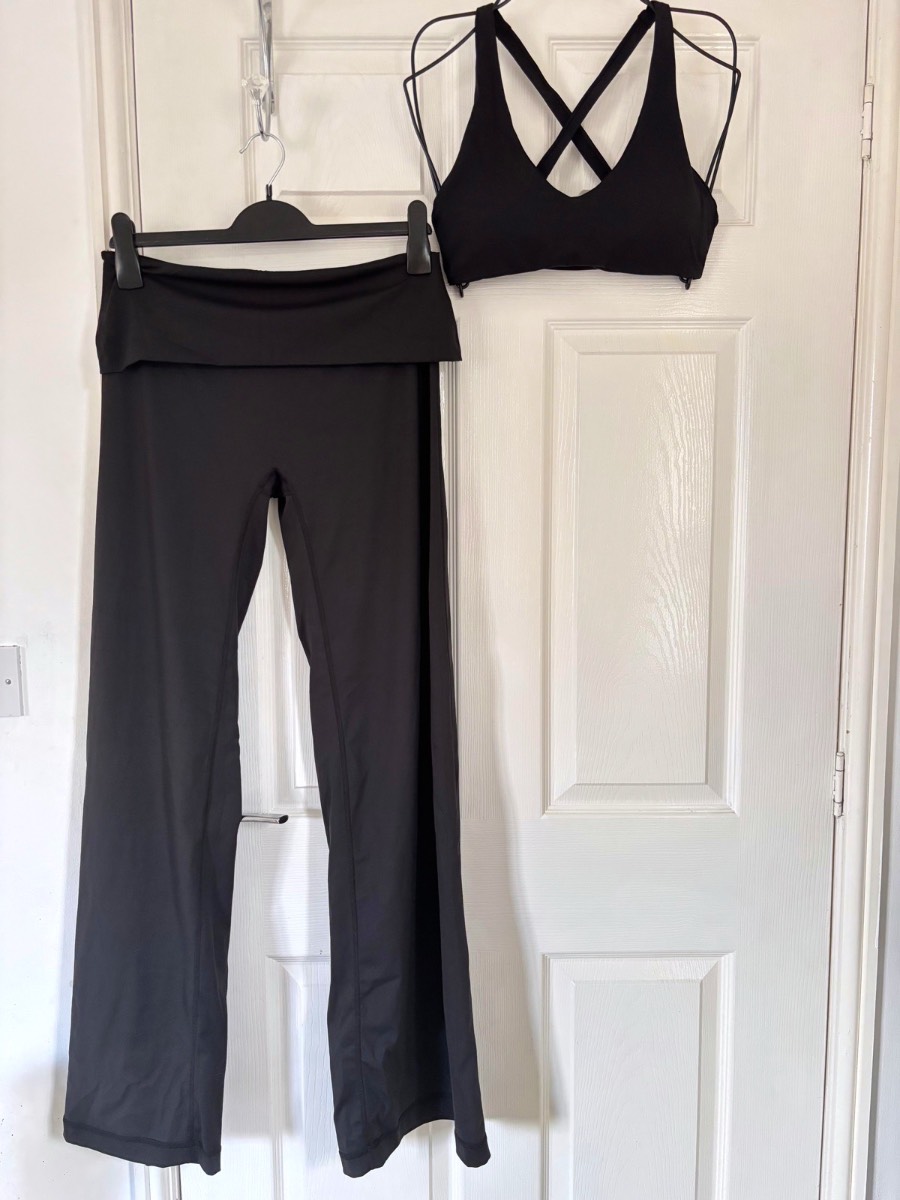 Womens Black Gym Set Size L - Yoga Flared Leggings Foldover Waist + Strappy Cross Back Sports Bra -