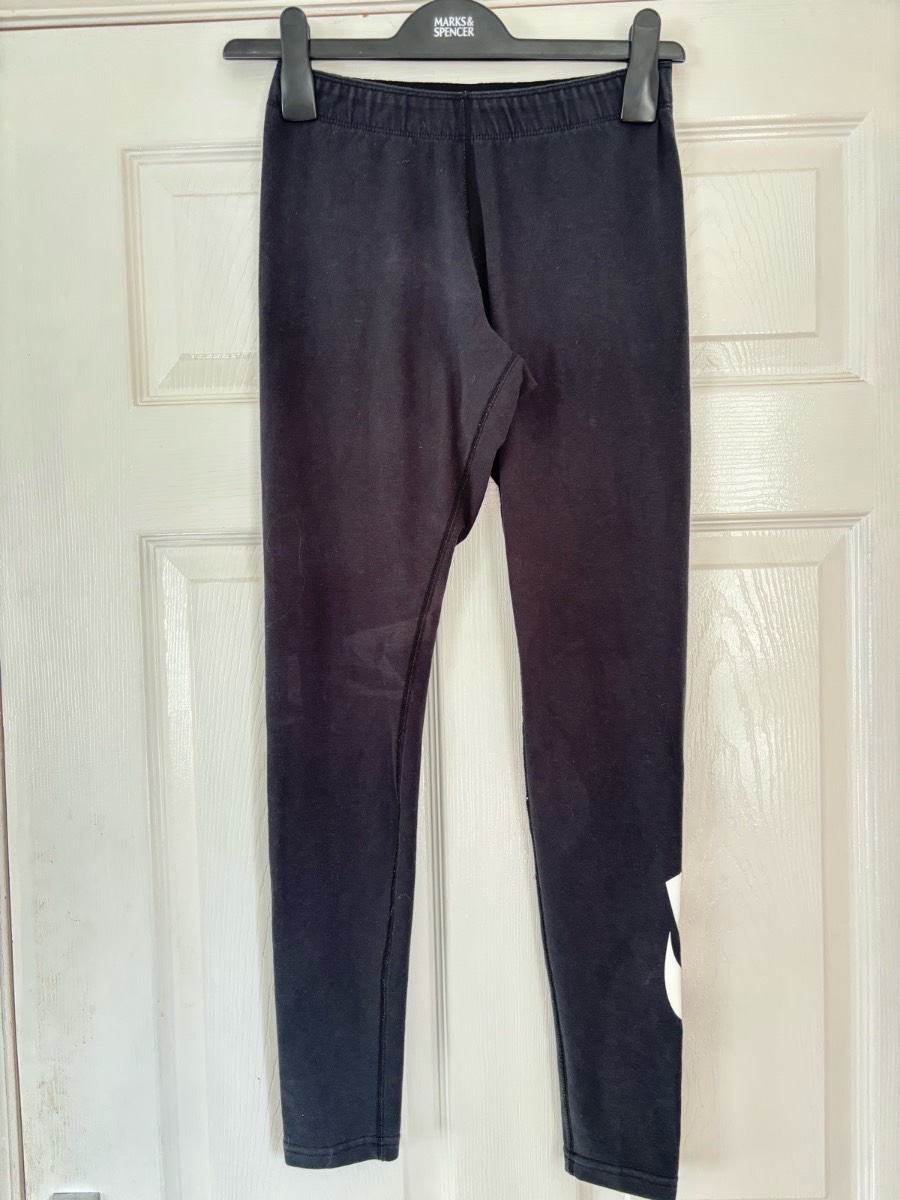 Nike Womens Leggings Small S - Black - AT5446-010 - JUST DO IT Waistband - Futura Logo Legging
