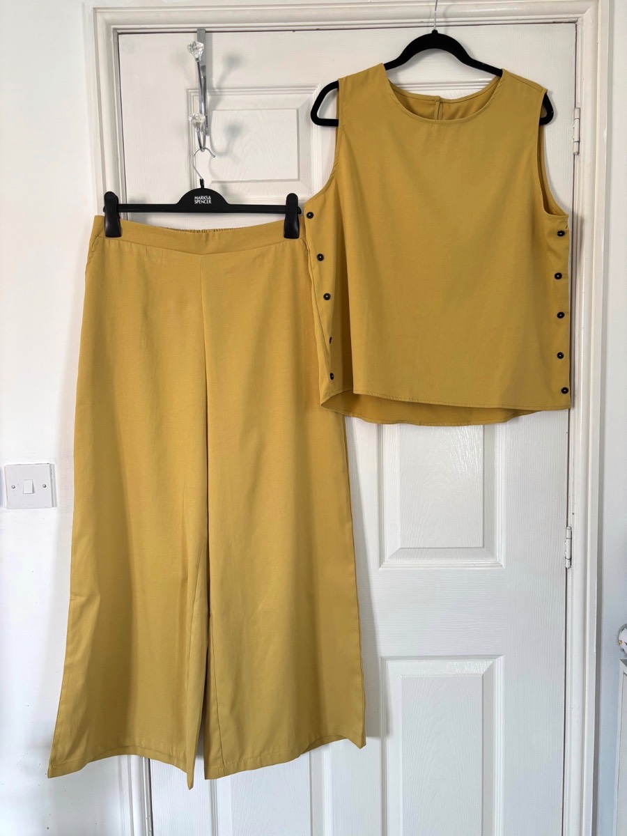Womens 2 Piece Co-Ord Set Size XL - Mustard Yellow - Sleeveless Button Side Top + Wide Leg Culottes