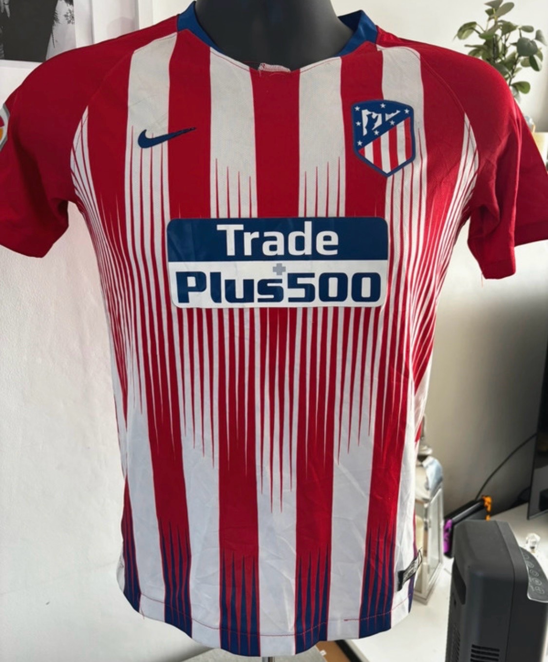 Nike 2018/19 Athletico Madrid Football shirt