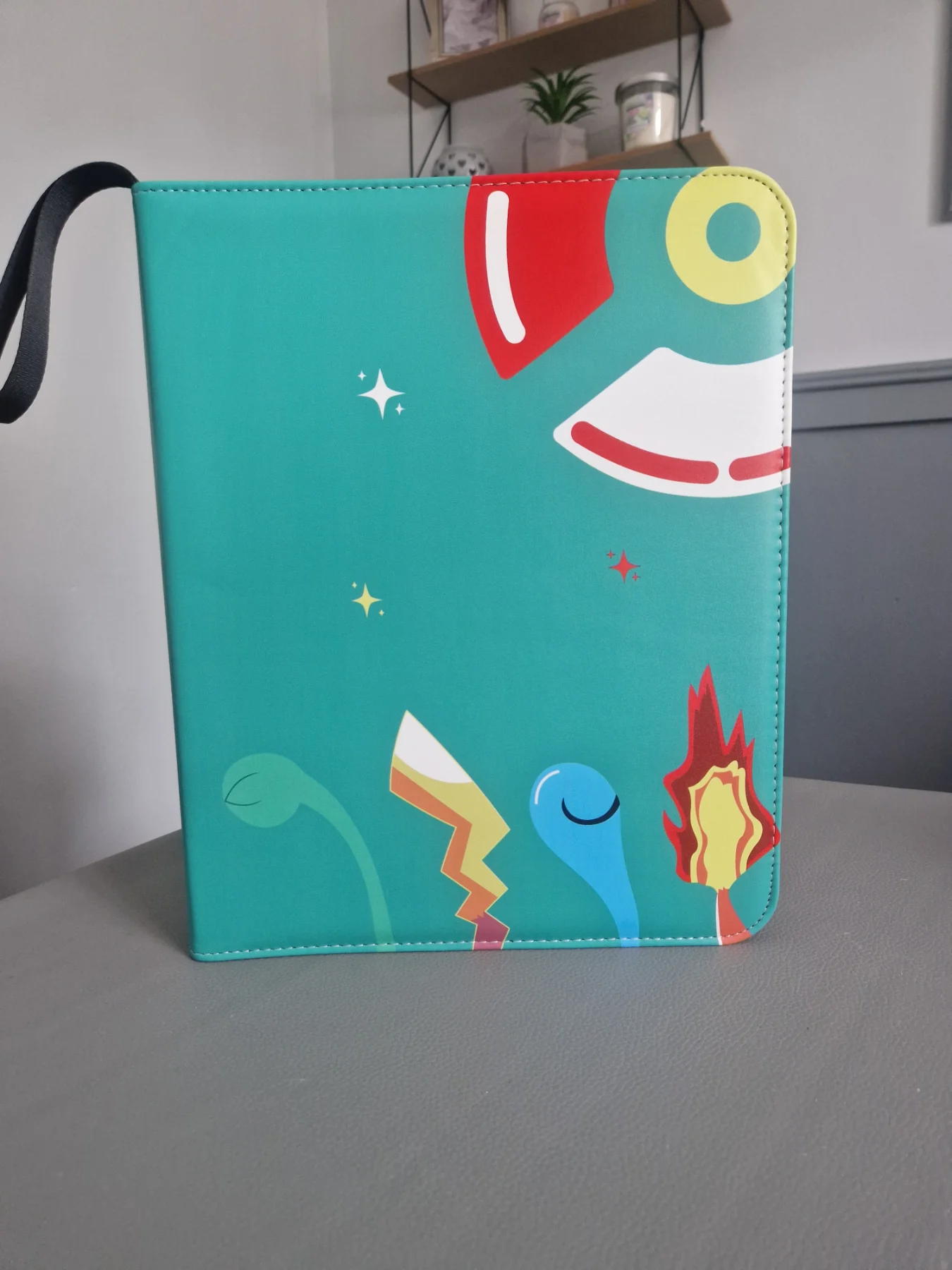 Pokémon Kanto Starters 9-Pocket Zip Card Binder