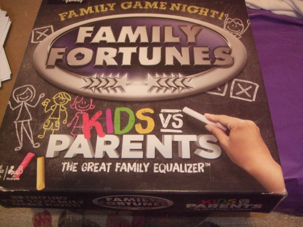 Family Fortunes Kids V Parents Game - Imagination Gaming