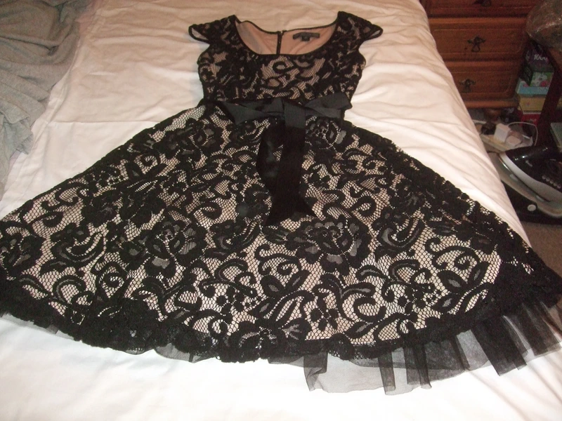 Betsy & Adam Black Dress with Beige Lining Size 10