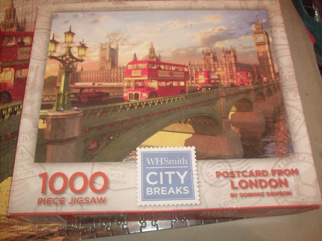 W.H.Smith 1000pc Jigsaw Postcard From London