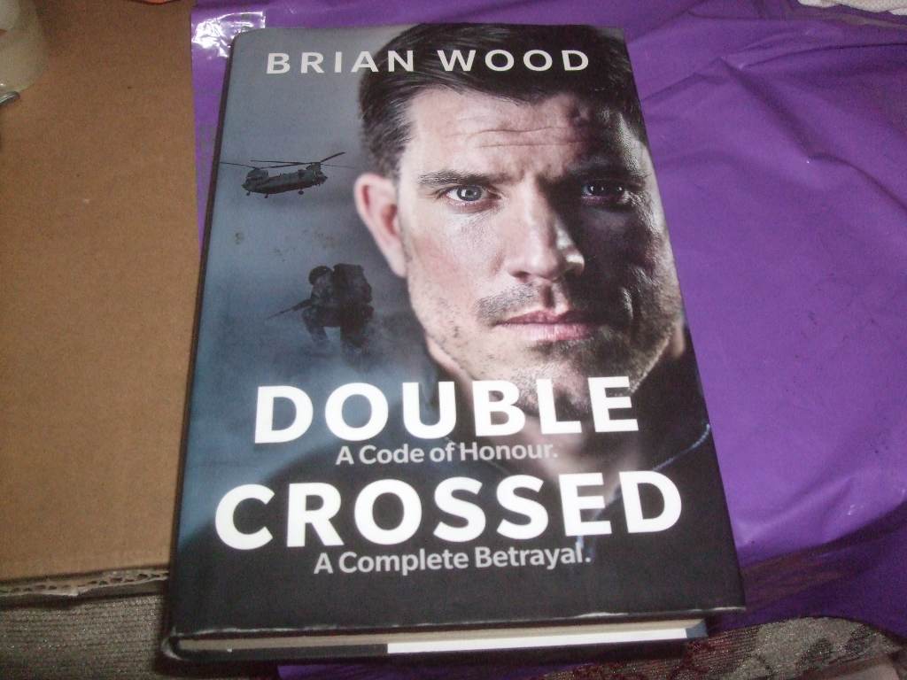 Brian Wood - Double Crossed