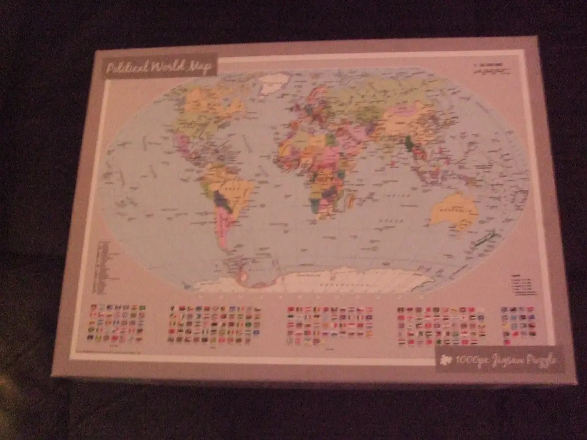 Political World Map Jigsaw 1000 Piece.