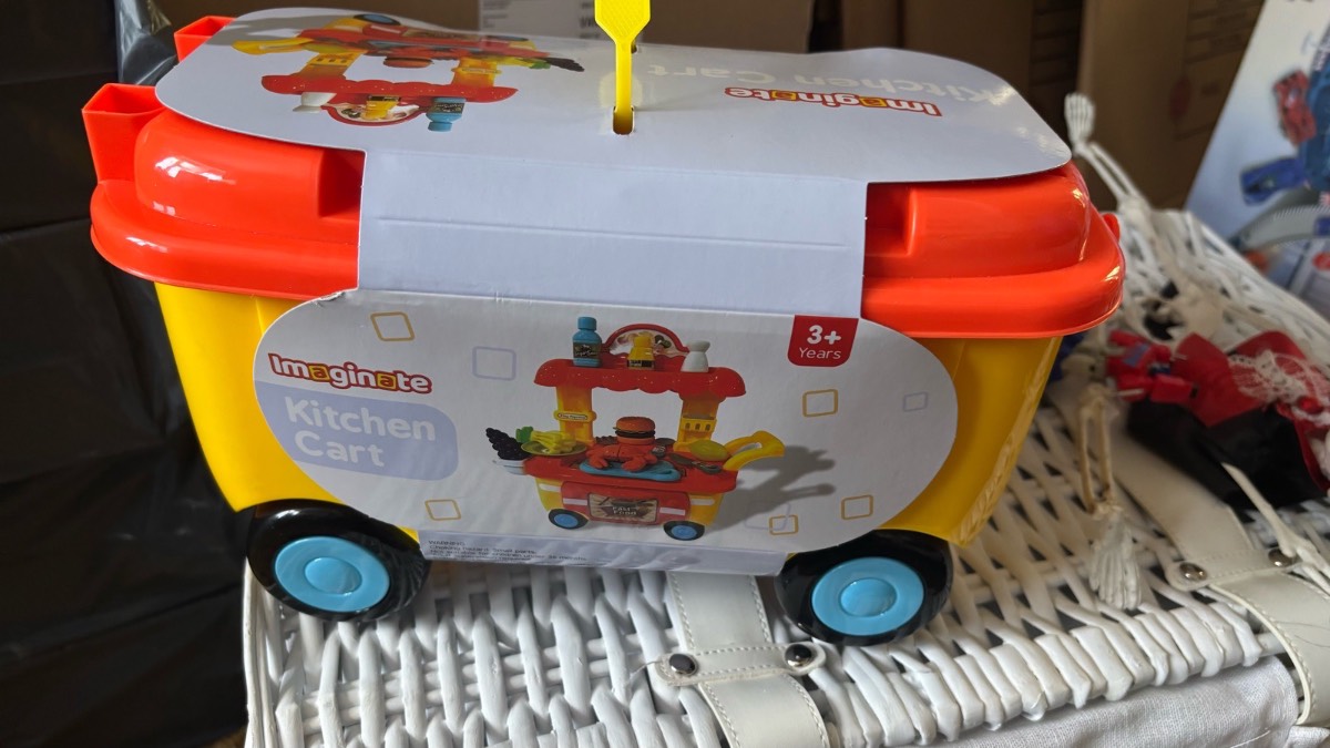 Toy kitchen cart