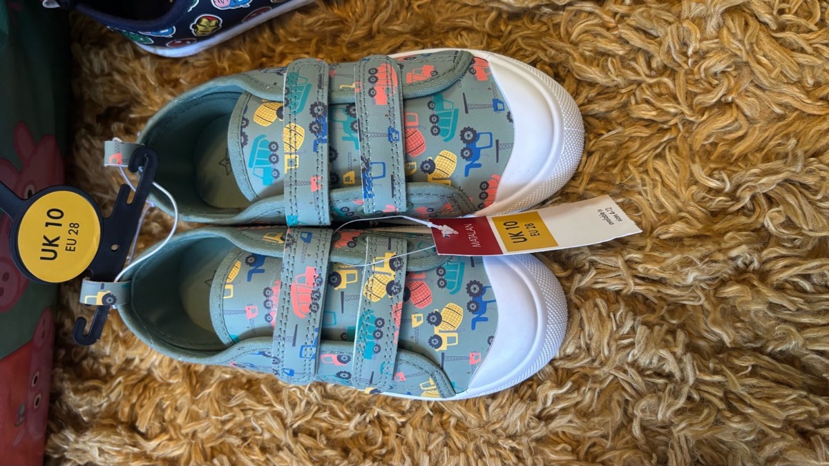 Size 10 children’s shoes