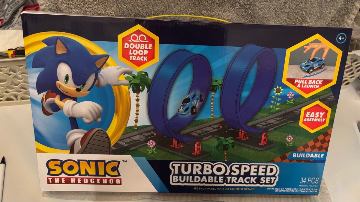 Sonic the hedgehog racetrack