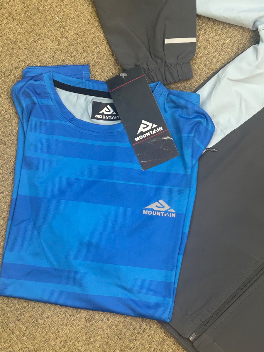 Mountain men's three-piece active gym sets size 2XL