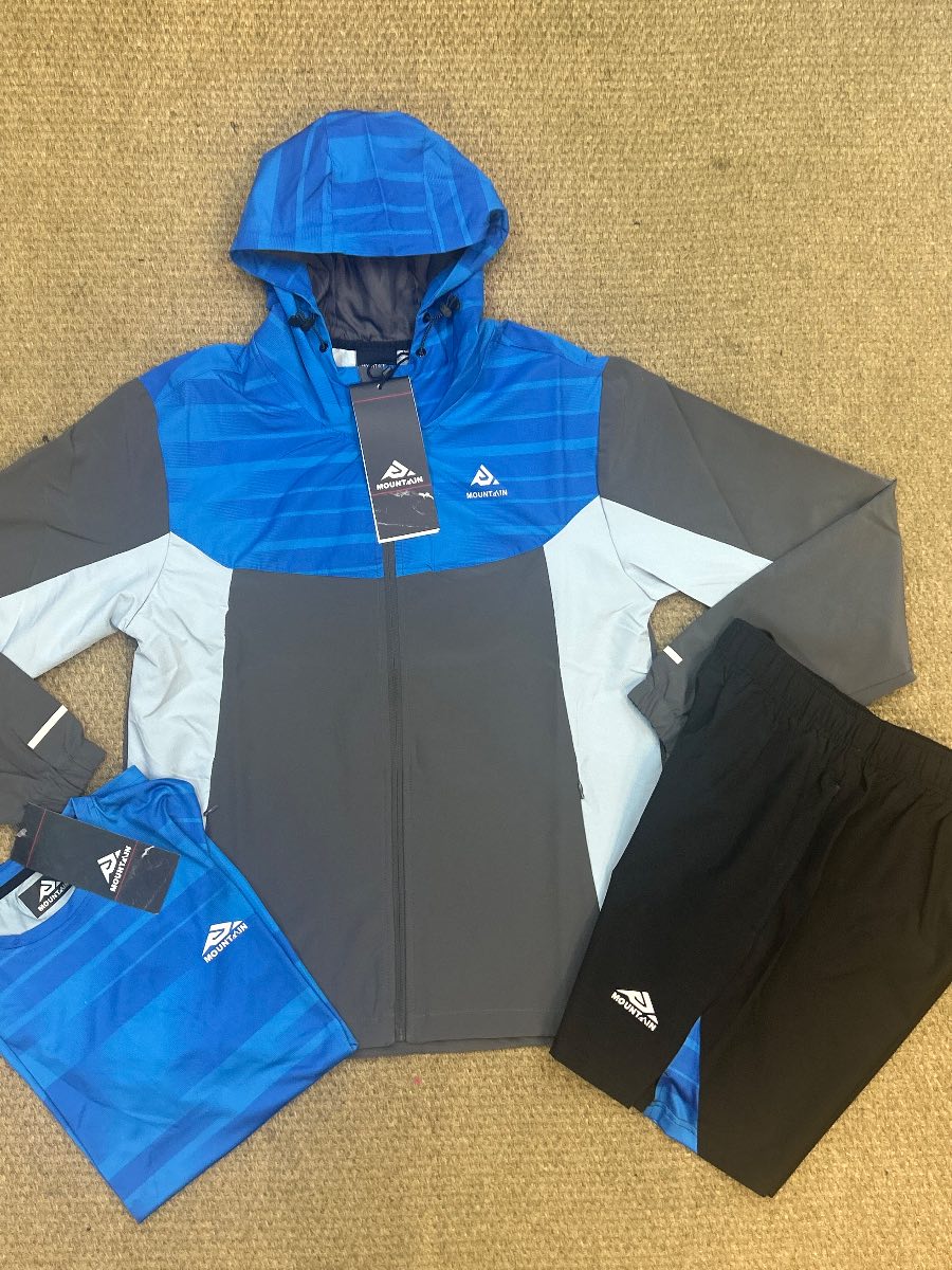 Mountain men's tracksuit size medium
