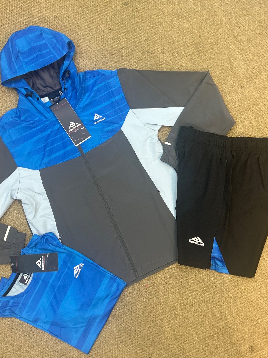 Mountain men's three-piece gym sets bargain