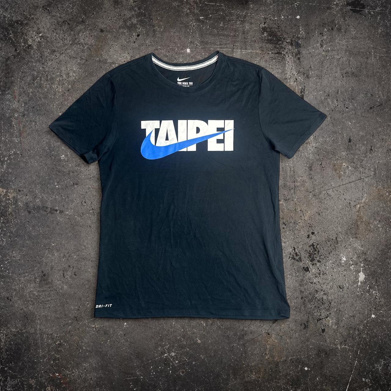Nike Dri-FIT 'TAIPEI' City Graphic T-Shirt Black Large