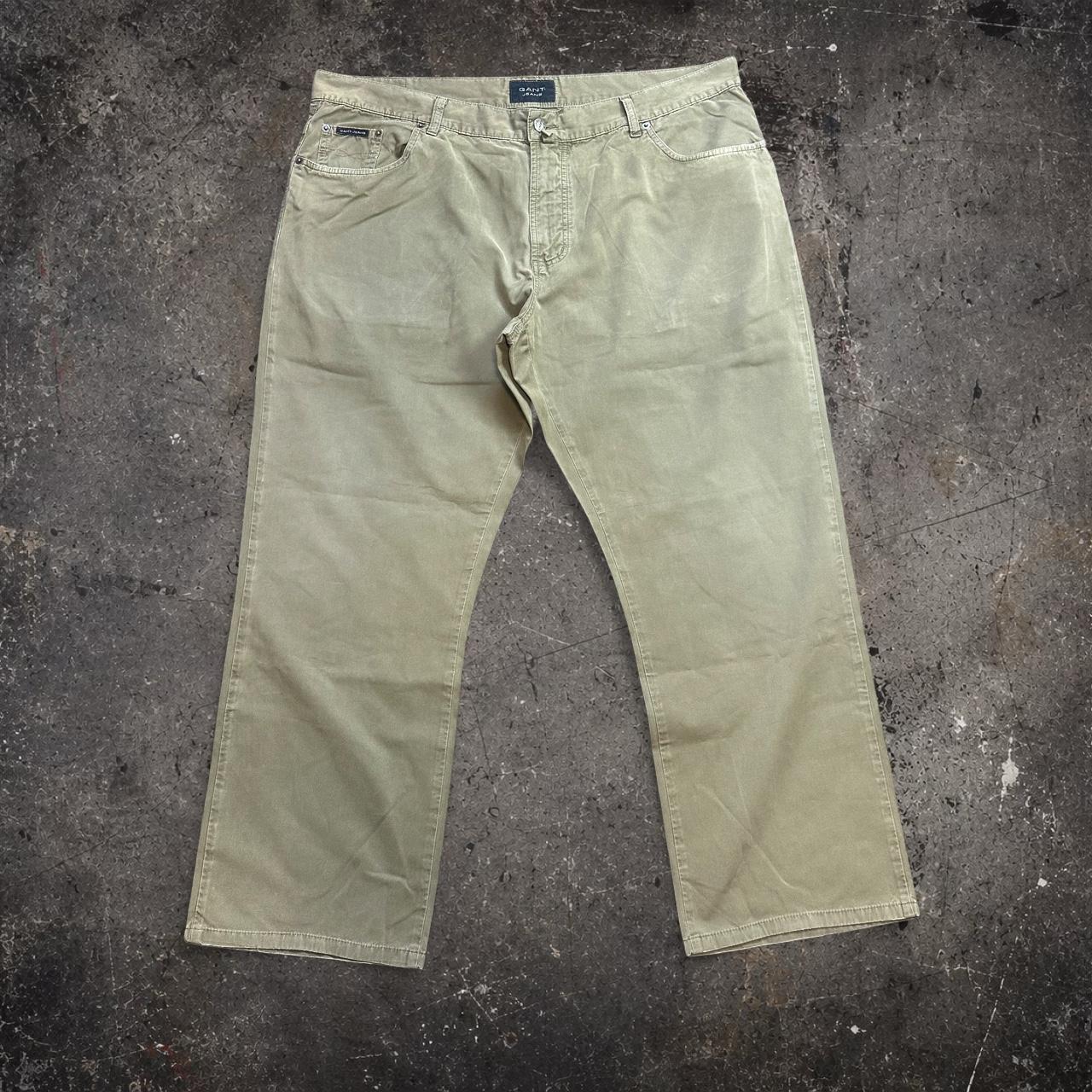 GANT khaki chinos W42 L36 — old money vibes