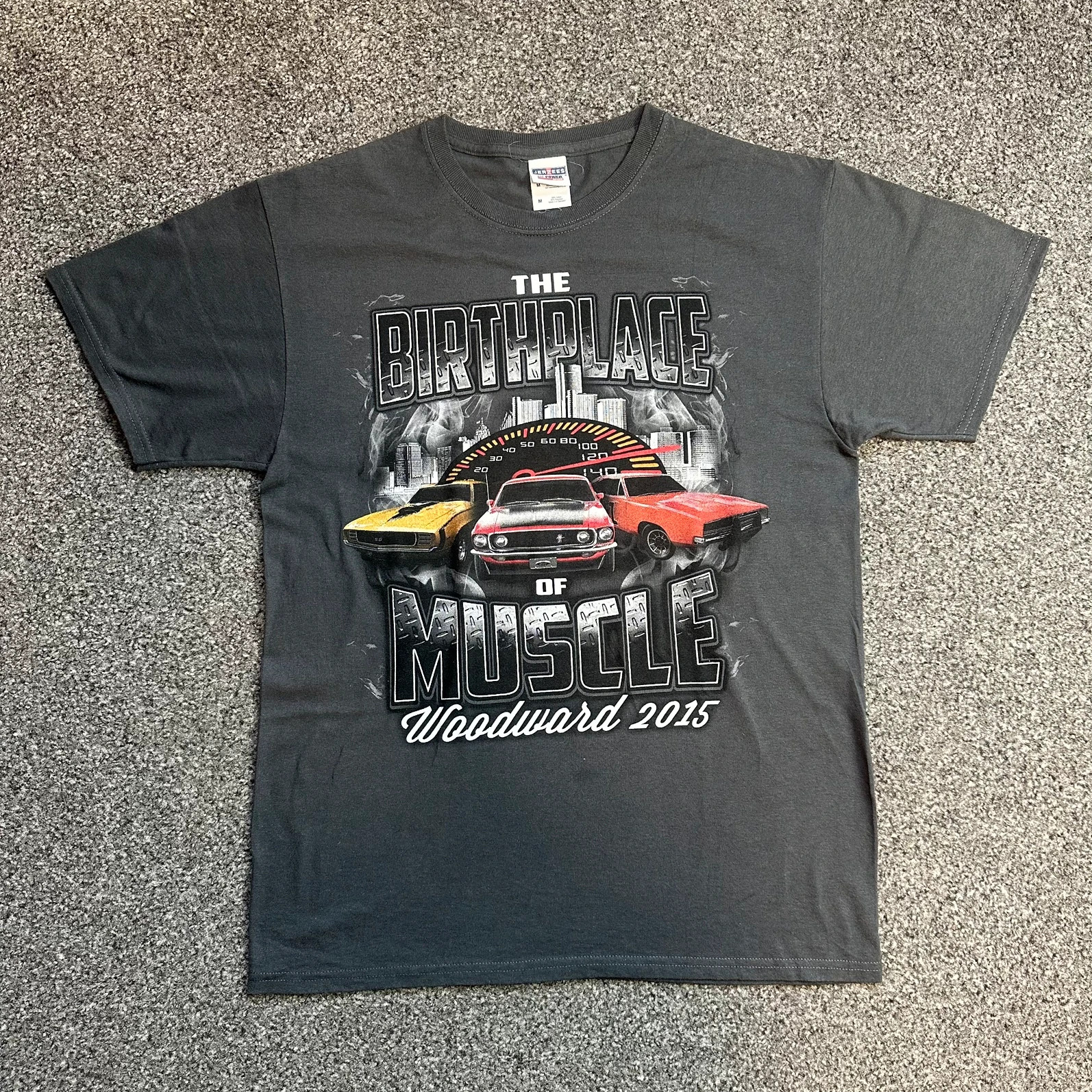 Vintage Muscle Car Graphic Tee | Woodward 2015 | Charcoal | M