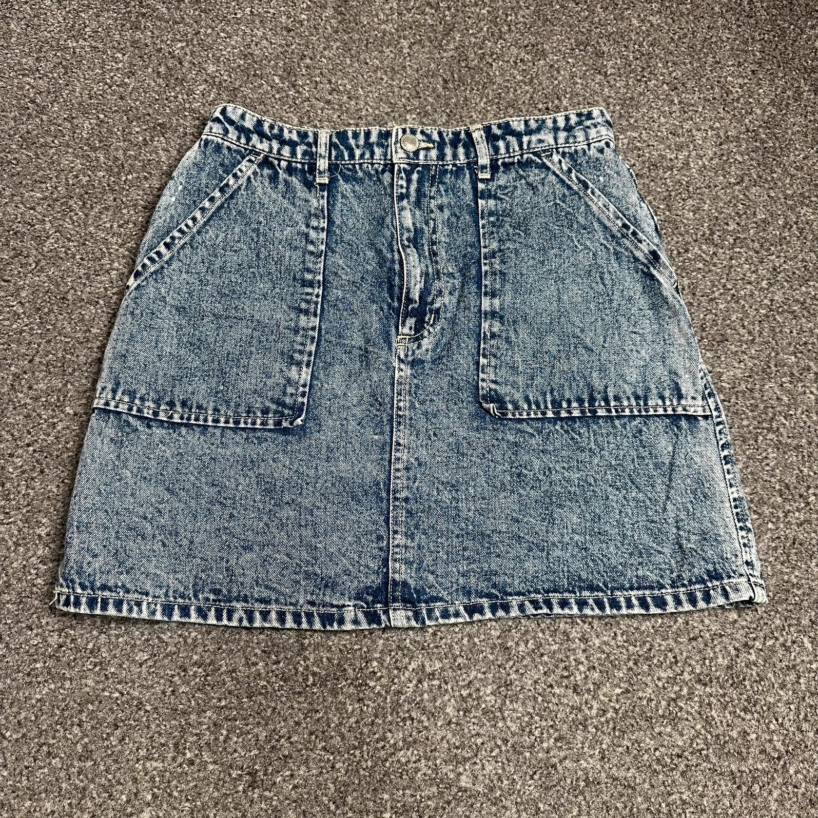 Acid wash denim mini skirt patch pockets Y2K blue