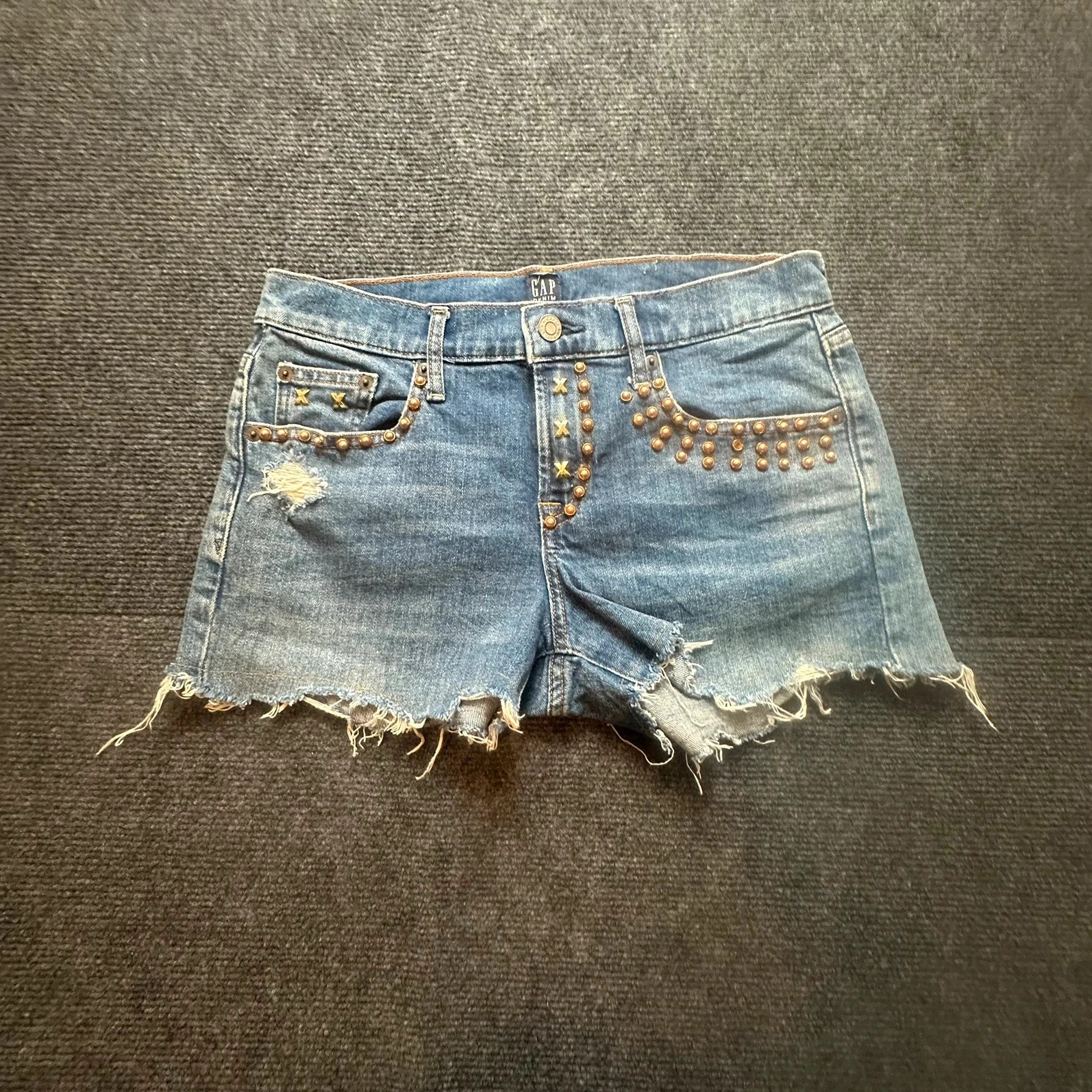 Gap Y2K studded denim cut-off shorts mid wash frayed hem