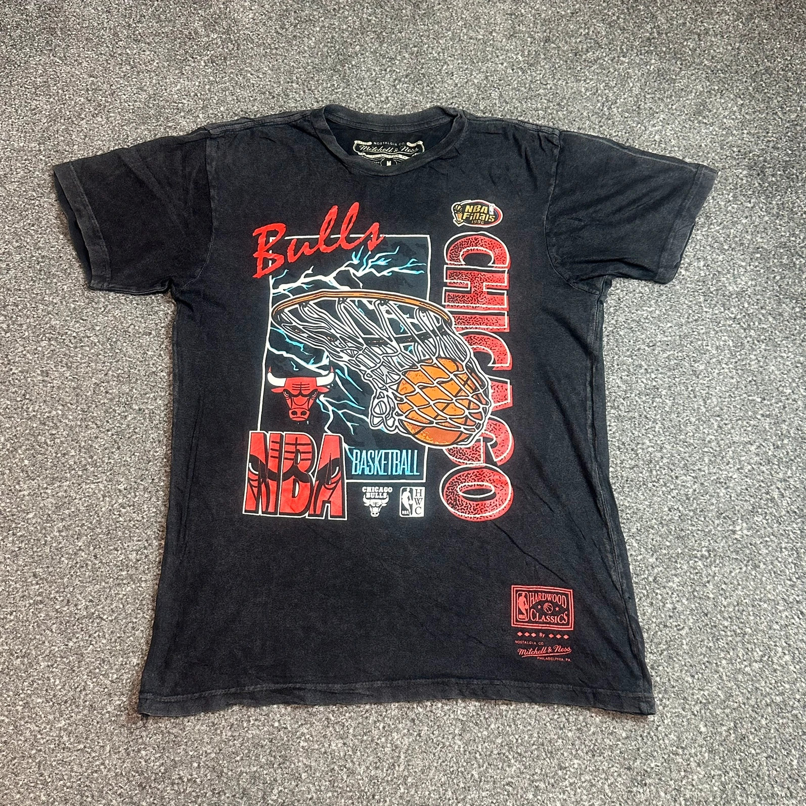 Mitchell & Ness Hardwood Classics Chicago Bulls NBA Tee Washed Black