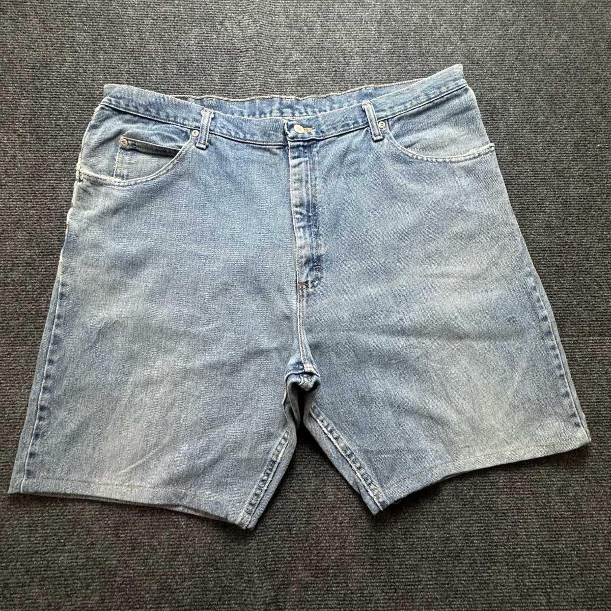Wrangler Light Wash Denim Shorts Jorts Classic Fit Mens