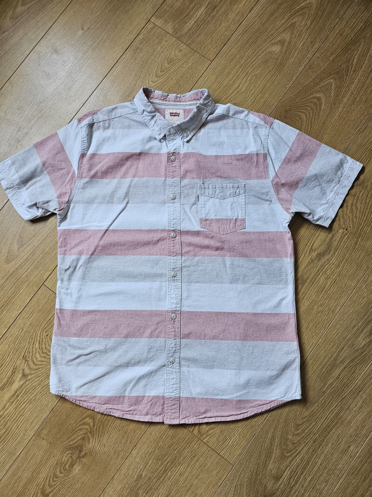 Levi's Men's Striped Short Sleeve Shirt Size Large Pink Grey Cotton Button Up