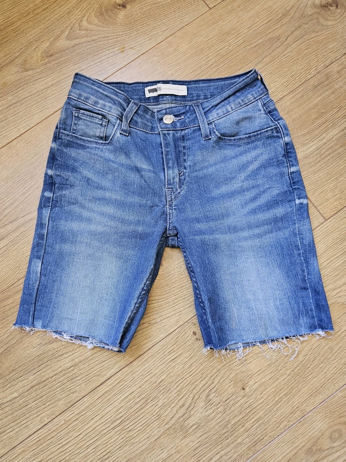 Levi’s Blue Denim Raw Hem Jean Cut off Shorts Size W26 UK 6