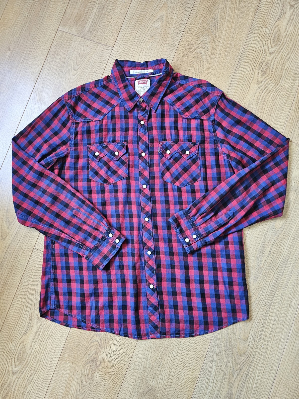 Levi’s Men’s Western Pearl Snap Shirt XL Red Blue Check Long Sleeve Casual