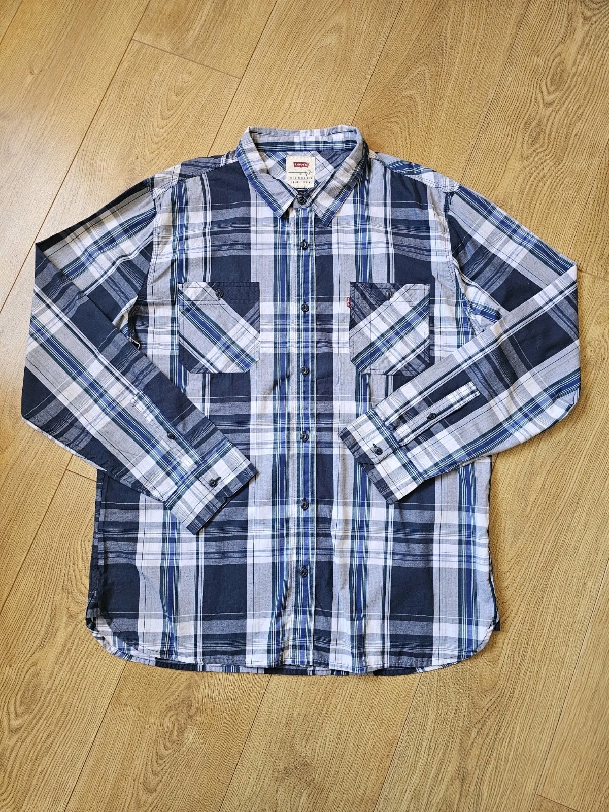 Levi’s Men's Plaid Check Shirt XL Blue White Long Sleeve Cotton Blend